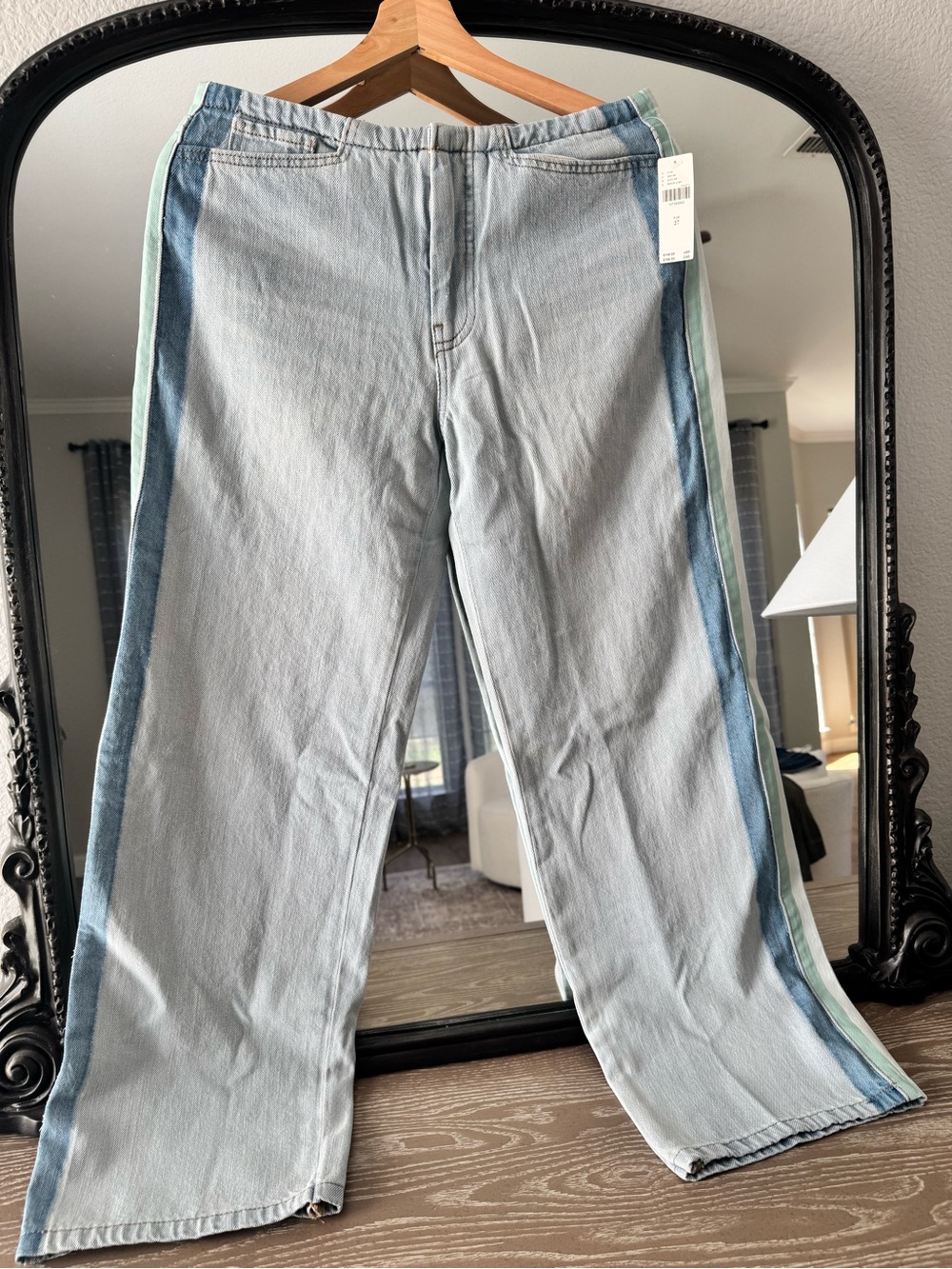 Pilcro Light Blue Wide-Leg Denim Jeans - Picture 4 of 16